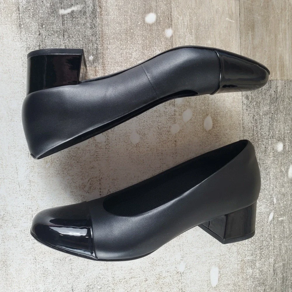 Clarks Marilyn Sara Womens Pumps Sz 8 M Black Patent Leather Slip On Round Toe